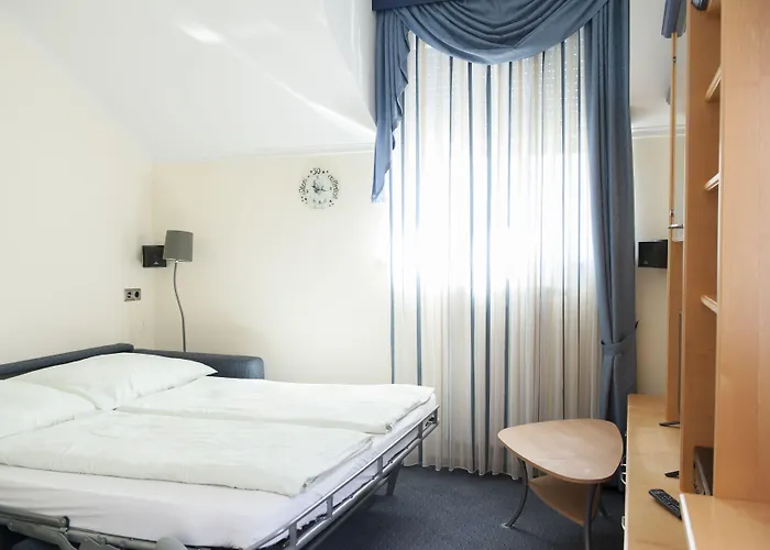 彭德尔酒店 酒店 3*